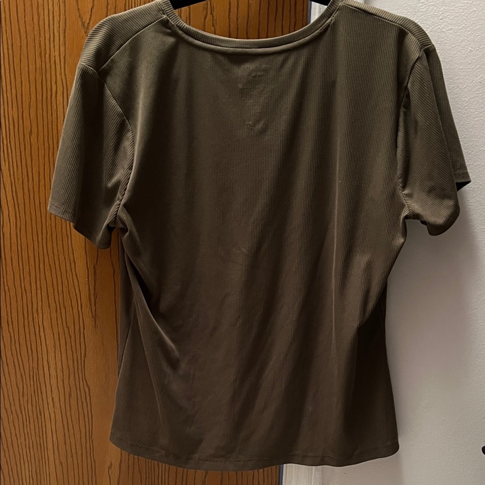Nine West Green Short Sleeve Top - Picture 3 of 4